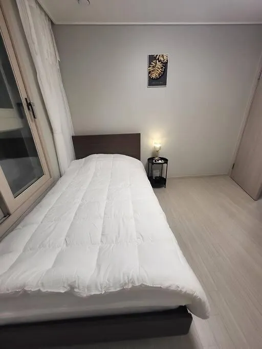 Oceanview - Short And Long Term Stay Busan 0*,
