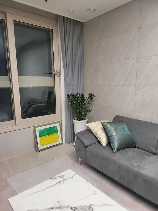 Apartment Oceanview - Short And Long Term Stay Busan