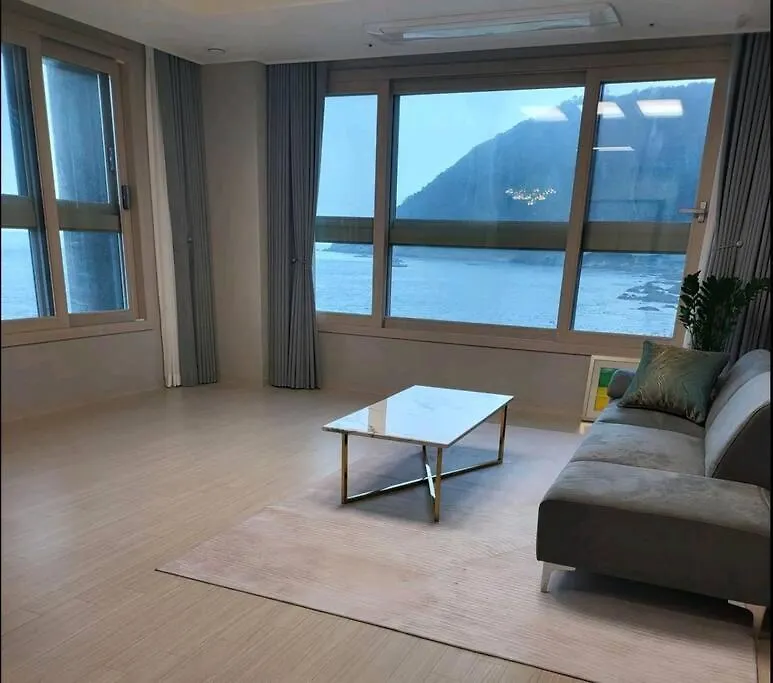 Oceanview - Short And Long Term Stay Busan